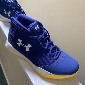 Under Armour shoes size 9
